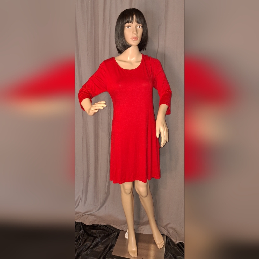 NWT/red casual wild moss dress /size : medium